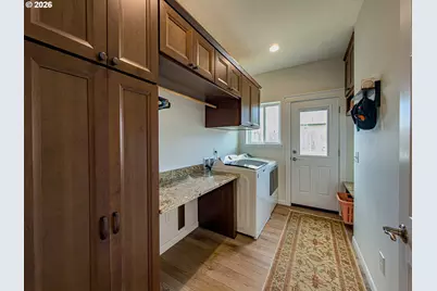 3214 Lincoln Ave SW, Bandon, OR 97411 - Photo 21