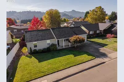 1204 E Second Ave, Sutherlin, OR 97479 - Photo 1