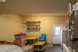 902 N View Dr, Roseburg North, OR 97495 - Photo 37