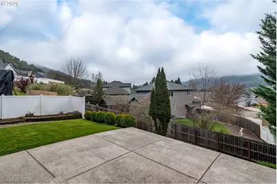 902 N View Dr, Winchester, OR 97495 - Photo 37