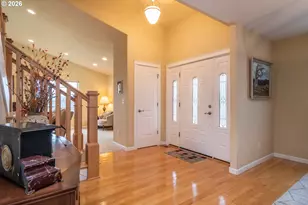 902 N View Dr, Roseburg North, OR 97495 - Photo 13