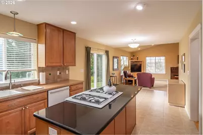 902 N View Dr, Winchester, OR 97495 - Photo 17