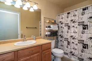 902 N View Dr, Roseburg North, OR 97495 - Photo 25