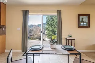 902 N View Dr, Roseburg North, OR 97495 - Photo 15