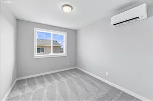 200 Black Hawk Ct, Columbia City, OR 97018 - Photo 29