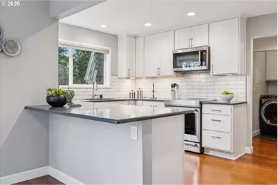 48 Eagle Crest Dr #5F, Lake Oswego, OR 97035 - Photo 9