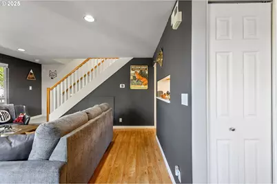 111 NW Hawthorne Ave #1, Bend, OR 97703 - Photo 7