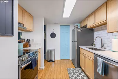 111 NW Hawthorne Ave #1, Bend, OR 97703 - Photo 15