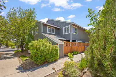 111 NW Hawthorne Ave #1, Bend, OR 97703 - Photo 1