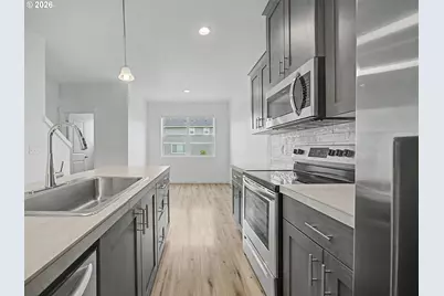 988 SW 2nd Way, Troutdale, OR 97060 - Photo 9