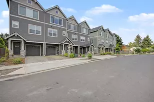 988 SW 2nd Way, Troutdale, OR 97060 - Photo 3