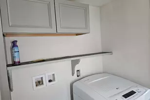 380 W Gregory Rd, Central Point, OR 97502 - Photo 9