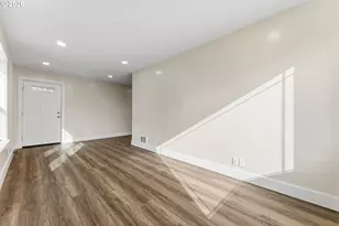 790 Oregon Ave, North Bend, OR 97459 - Photo 7