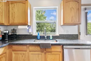 8253 N Bliss St, Portland, OR 97203 - Photo 21