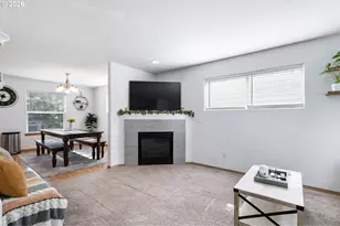 8253 N Bliss St, Portland, OR 97203 - Photo 9