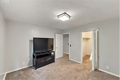 729 N 8th St, Coos Bay, OR 97420 - Photo 27
