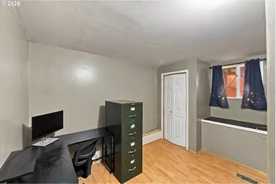 729 N 8th St, Coos Bay, OR 97420 - Photo 37