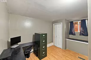 729 N 8th St, Coos Bay, OR 97420 - Photo 37