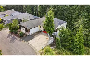 729 N 8th St, Coos Bay, OR 97420 - Photo 1