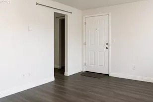 166 NE 8th St, Newport, OR 97365 - Photo 17