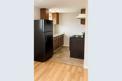 166 NE 8th St, Newport, OR 97365 - Photo 21