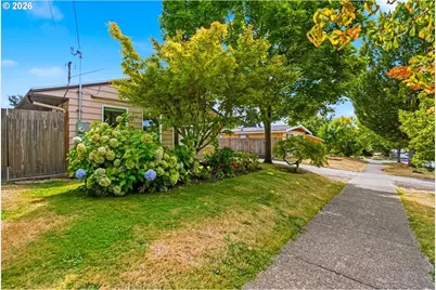 2111 C St, Forest Grove, OR 97116 - Photo 3