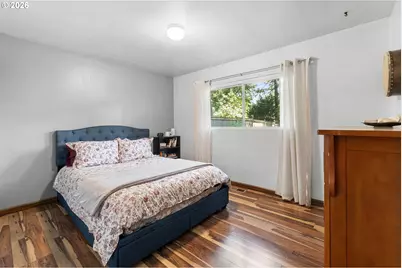 2032 SE 147th Ave, Portland, OR 97233 - Photo 15