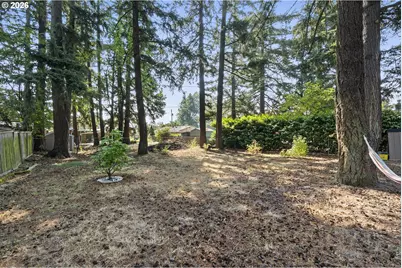 2032 SE 147th Ave, Portland, OR 97233 - Photo 39