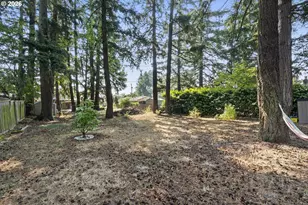 2032 SE 147th Ave, Portland, OR 97233 - Photo 39