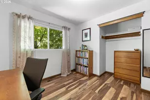 2032 SE 147th Ave, Portland, OR 97233 - Photo 17