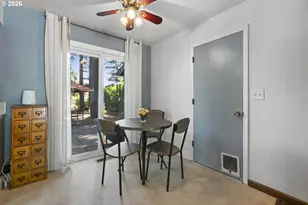 2032 SE 147th Ave, Portland, OR 97233 - Photo 9
