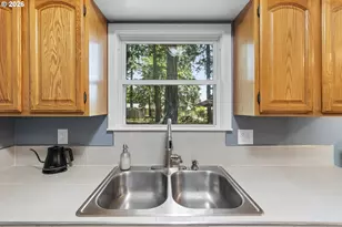 2032 SE 147th Ave, Portland, OR 97233 - Photo 11