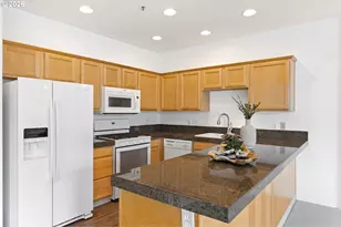 105 3rd St, Lake Oswego, OR 97034 - Photo 15