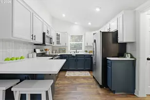 5525 N Syracuse St, Portland, OR 97203 - Photo 15