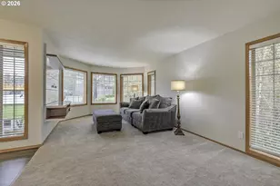 2484 NE Nicki Ct, Hillsboro, OR 97124 - Photo 7