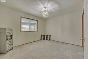 2484 NE Nicki Ct, Hillsboro, OR 97124 - Photo 25