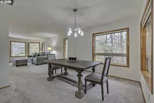 2484 NE Nicki Ct, Hillsboro, OR 97124 - Photo 9