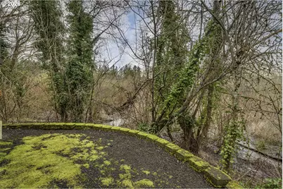 2484 NE Nicki Ct, Hillsboro, OR 97124 - Photo 31