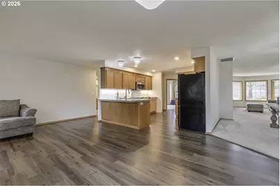 2484 NE Nicki Ct, Hillsboro, OR 97124 - Photo 15