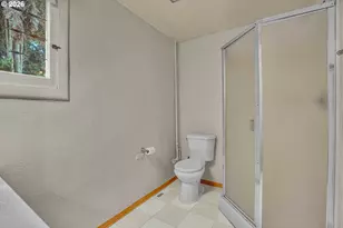 406 W C St, Rainier, OR 97048 - Photo 31