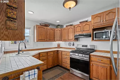 406 W C St, Rainier, OR 97048 - Photo 21