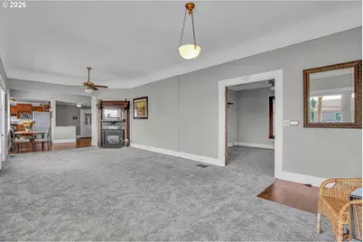 406 W C St, Rainier, OR 97048 - Photo 7
