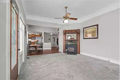 406 W C St, Rainier, OR 97048 - Photo 11
