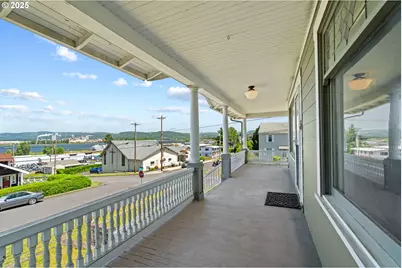 406 W C St, Rainier, OR 97048 - Photo 13