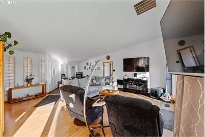 770 18th Ave, Coos Bay, OR 97420 - Photo 11