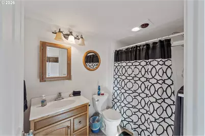 770 18th Ave, Coos Bay, OR 97420 - Photo 45