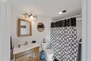 770 18th Ave, Coos Bay, OR 97420 - Photo 45