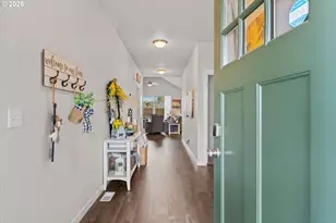 142 N 35th Pl, Cornelius, OR 97124 - Photo 3