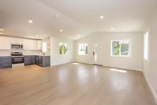2116 E 39th St, Vancouver, WA 98663 - Photo 7
