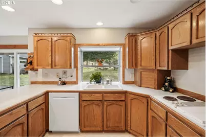 32808 NE 236th St, Yacolt, WA 98675 - Photo 9